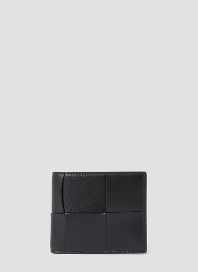 Bottega Veneta Men Intreccio Bi-fold Wallet In Black