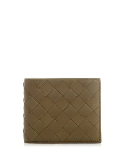 Bottega Veneta Men "intreccio" Bi-fold Wallet In Green