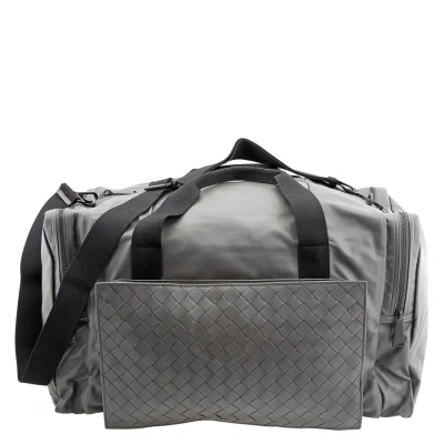 Bottega Veneta Men's Leather Duffle Bag In Grey In Gray