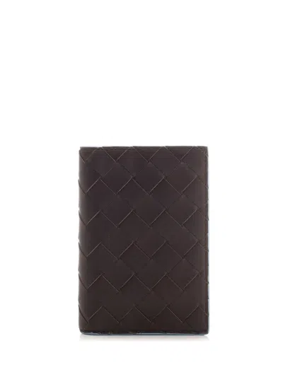 Bottega Veneta Men Woven Passport Holder In Brown