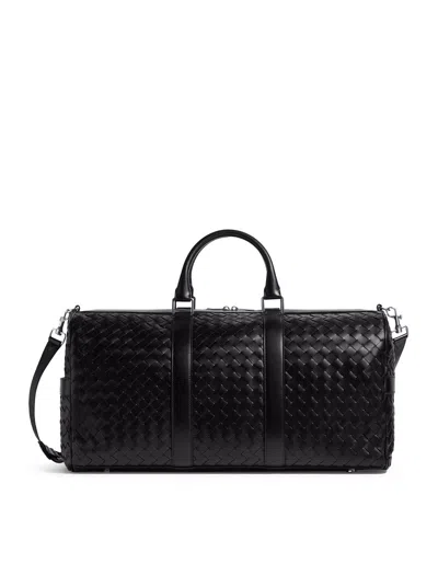 Bottega Veneta Intrecciato Zipped Duffle Bag In Black