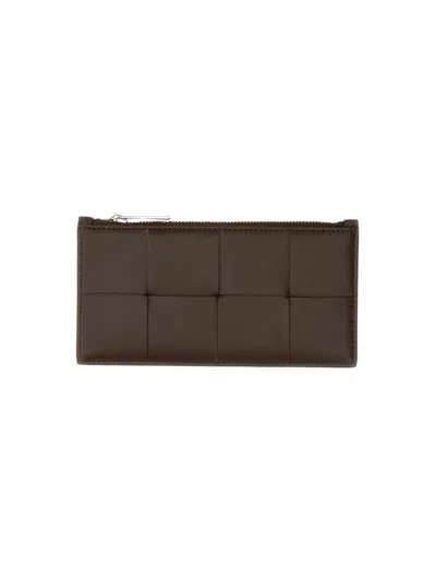Bottega Veneta Men Zippered Card Holder In Brown