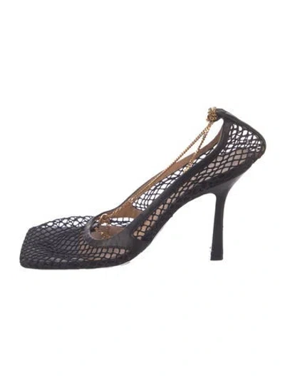 Pre-owned Bottega Veneta Mesh Chain-link Accents Slingback Pumps In Black