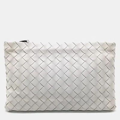 Pre-owned Bottega Veneta Mesh Clutch In White