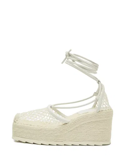 Pre-owned Bottega Veneta Mesh Leather Sandals In White