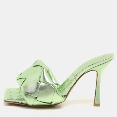 Pre-owned Bottega Veneta Metallic Green Intrecciato Leather Lido Slide Sandals Size 37