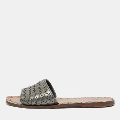 Pre-owned Bottega Veneta Metallic Grey Intrecciato Leather Slide Flat Sandals Size 37