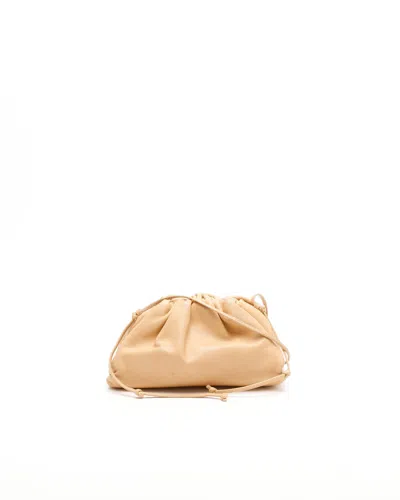 Bottega Veneta Mini The Pouch Bag In Purple
