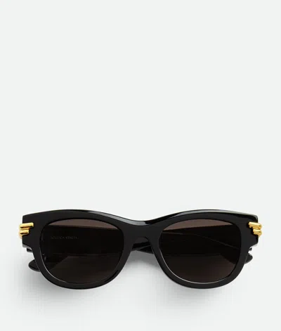 Bottega Veneta Quadratische Mitre Sonnenbrille In Black/grey