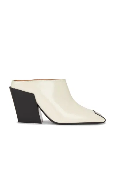 Bottega Veneta Mule Pump In Sea Salt & White