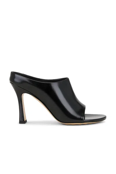 Bottega Veneta Rana Leather Mules In Black