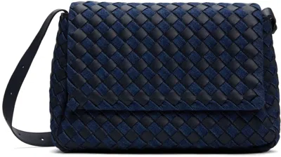 Bottega Veneta Navy & Indigo Large Cobble Messenger Bag In 4166 Abyss-indigo/ab