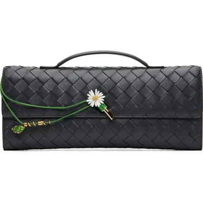Bottega Veneta Navy Daisy Closure Andiamo Clutch In Black