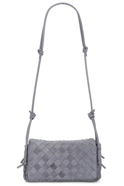 Bottega Veneta Notturno Shoulder Bag In Gray