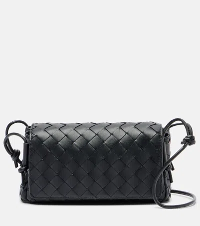 Bottega Veneta Notturno Leather Crossbody Bag In Black