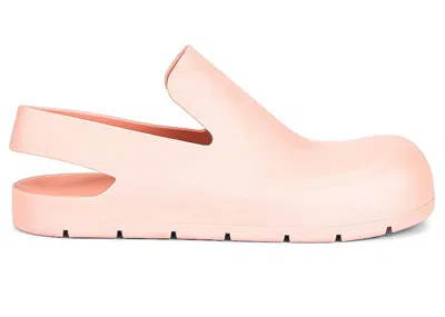 Pre-owned Bottega Veneta Openheel Puddle Sandal (women's) Sneakers In Peach/pink