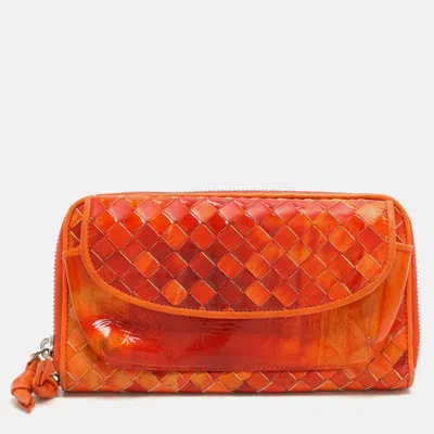 Pre-owned Bottega Veneta Orange Intrecciato Patent Leather Zip Around Wallet