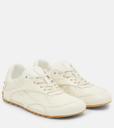 Bottega Veneta Orbit Flash Leather Sneakers In Neutral