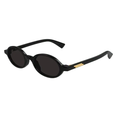 Bottega Veneta Oval Sunglasses In Black