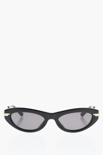 Bottega Veneta Oval Sunglasses With Golden Effect Temples In Black