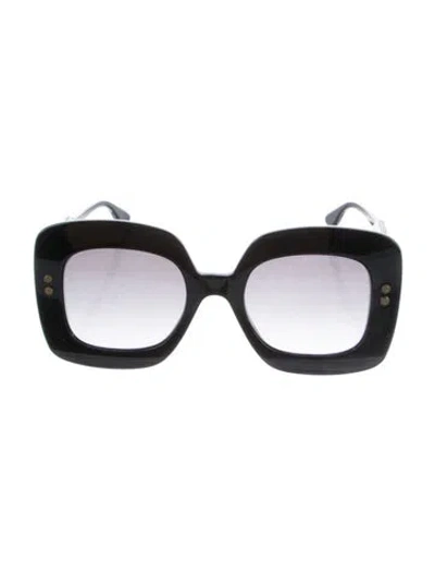 Pre-owned Bottega Veneta Oversize Gradient Sunglasses In Black