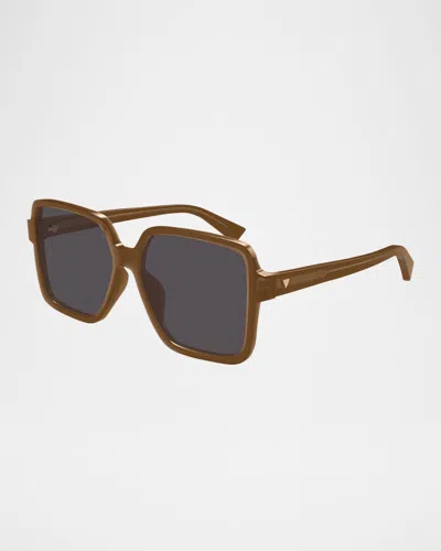 Bottega Veneta Oversized Acetate Square Sunglasses In Shiny Transparent Brown