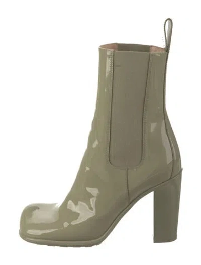 Pre-owned Bottega Veneta Patent Leather Chelsea Boots In Green