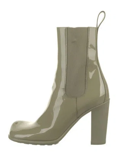 Pre-owned Bottega Veneta Patent Leather Chelsea Boots In Neutrals