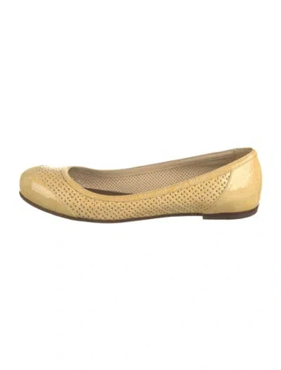 Pre-owned Bottega Veneta Patent Leather Flats In Yellow