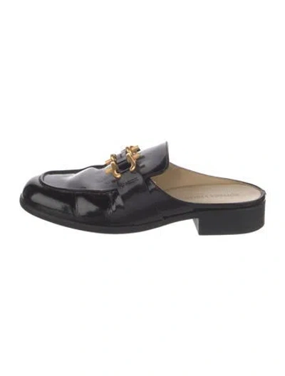 Pre-owned Bottega Veneta Patent Leather Mules In Black