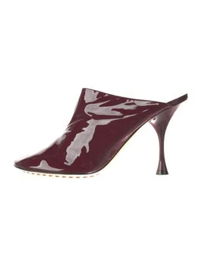 Pre-owned Bottega Veneta Patent Leather Mules In Burgundy