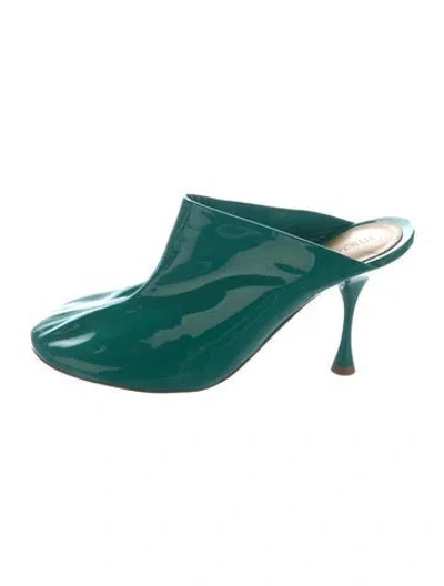 Pre-owned Bottega Veneta Patent Leather Mules In Green