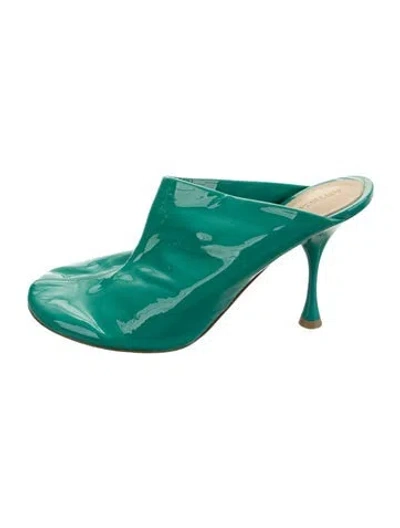 Pre-owned Bottega Veneta Patent Leather Mules In Green