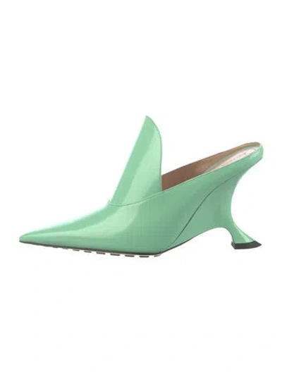 Pre-owned Bottega Veneta Patent Leather Mules W/ Tags In Green