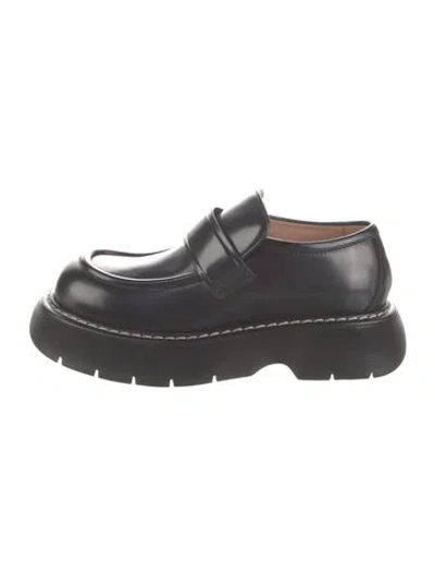 Pre-owned Bottega Veneta Patent Leather Oxfords W/ Tags In Black