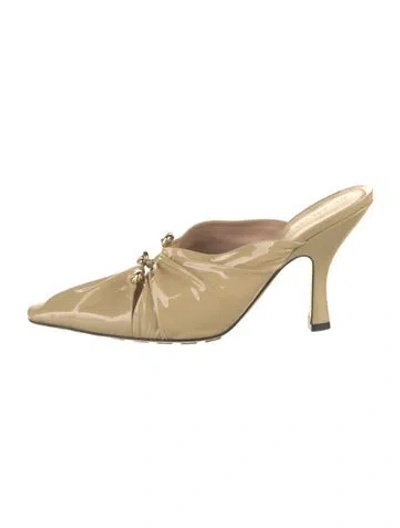Pre-owned Bottega Veneta Patent Leather Ruffle Embellishment Mules In Neutral