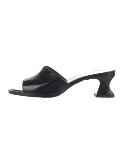 Pre-owned Bottega Veneta Patent Leather Slides In Black