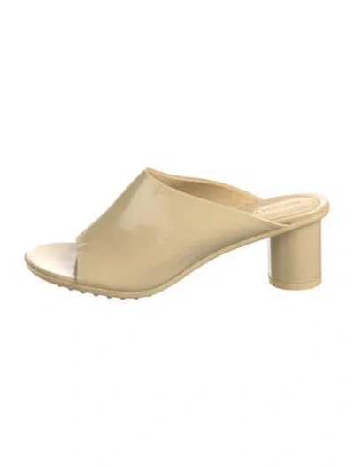Pre-owned Bottega Veneta Patent Leather Slides In Neutral