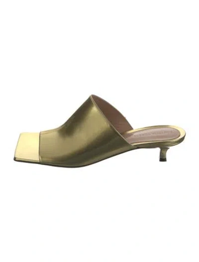 Pre-owned Bottega Veneta Patent Leather Slides W/ Tags In Gold