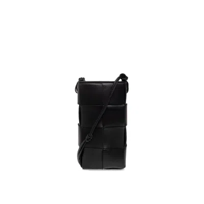 Bottega Veneta Woven Strap Phone Case In Black