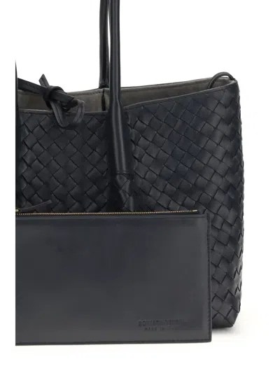 Bottega Veneta Pinacoteca Tote Bag In Black