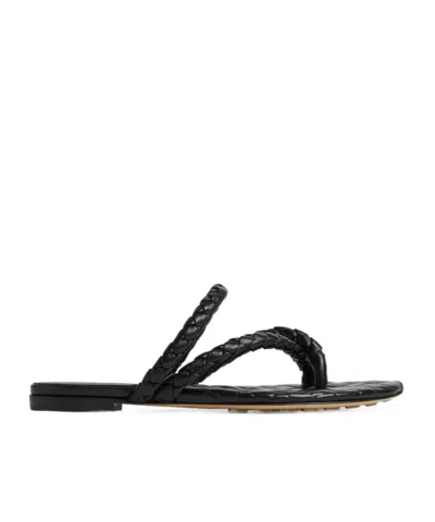 Bottega Veneta Pinched Toe Knitted Slippers In Black