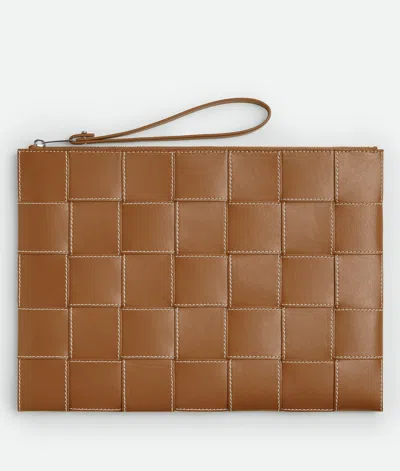 Bottega Veneta Large Cassette Pouch In Brown