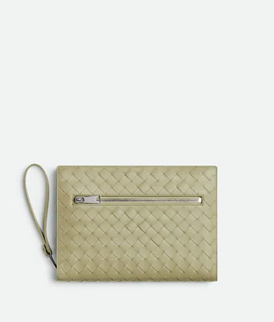 Bottega Veneta Kleine Intrecciato Dokumentenmappe Mit Handgelenkschlaufe In Travertine