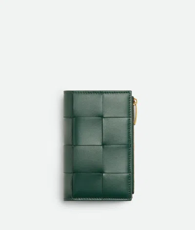 Bottega Veneta Medium Cassette Bi-fold Zip Wallet In Emerald Green