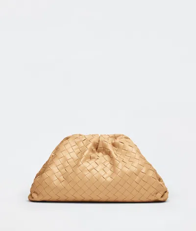 Bottega Veneta Pouch In Almond