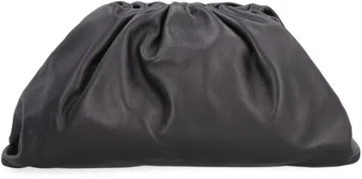 BOTTEGA VENETA BOTTEGA VENETA POUCH LEATHER CLUTCH