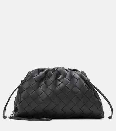 Bottega Veneta Pouch Mini Leather Clutch In Green