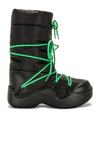 Bottega Veneta Puddle Bomber Boot In Black & Parakeet