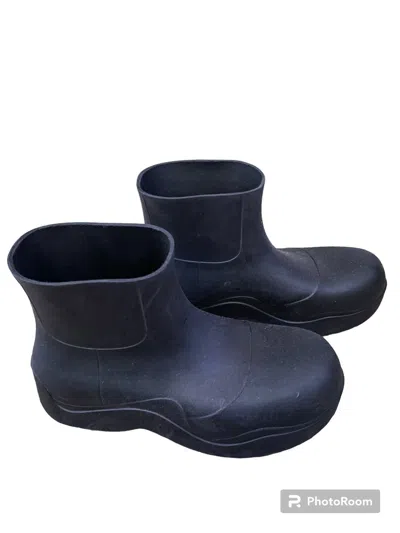 Pre-owned Bottega Veneta Puddle Boots In Black